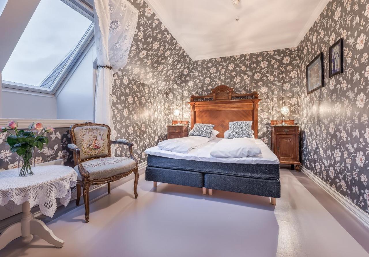 Gloppen Hotell - By Classic Norway Hotels Сандане Экстерьер фото