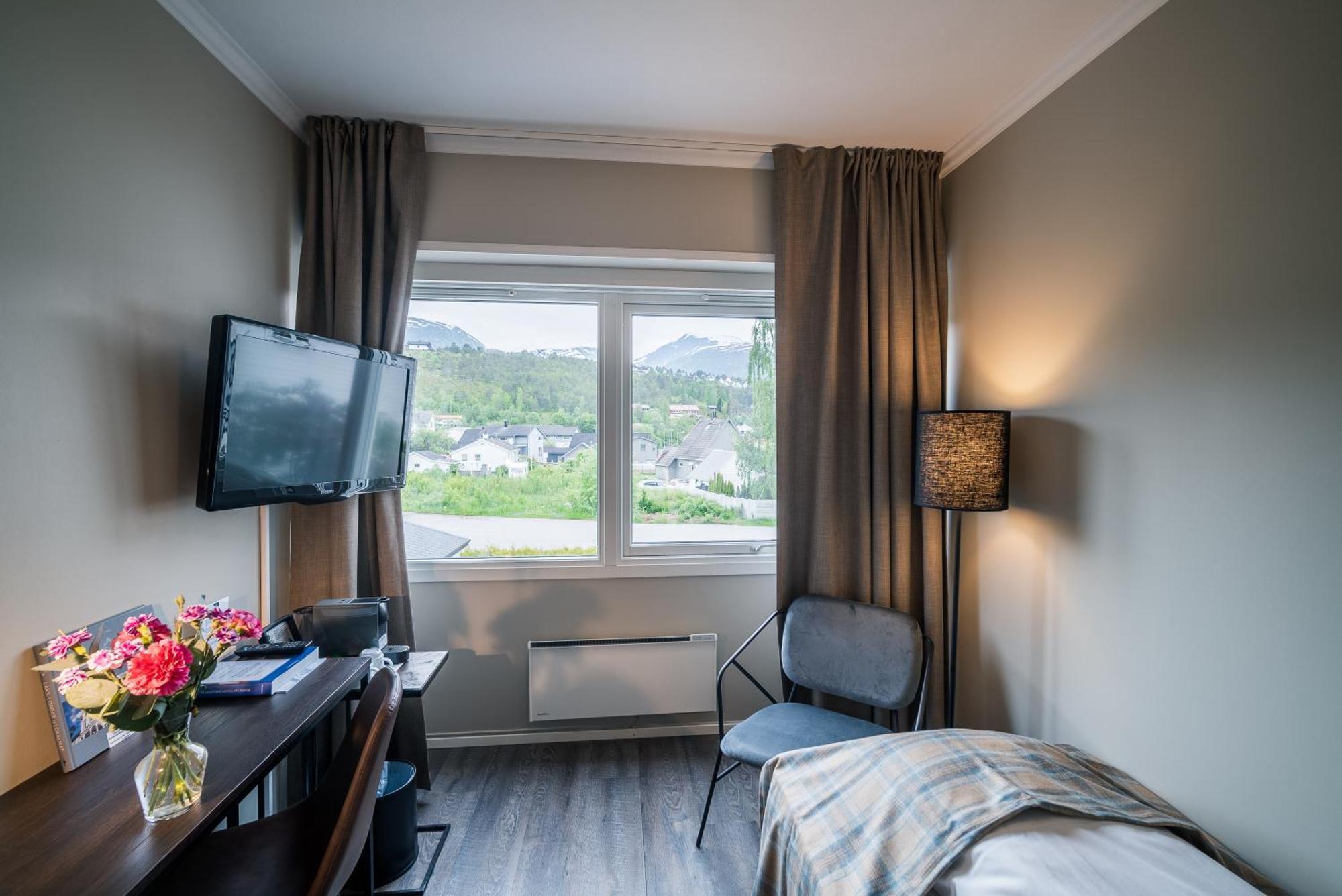 Gloppen Hotell - By Classic Norway Hotels Сандане Номер фото