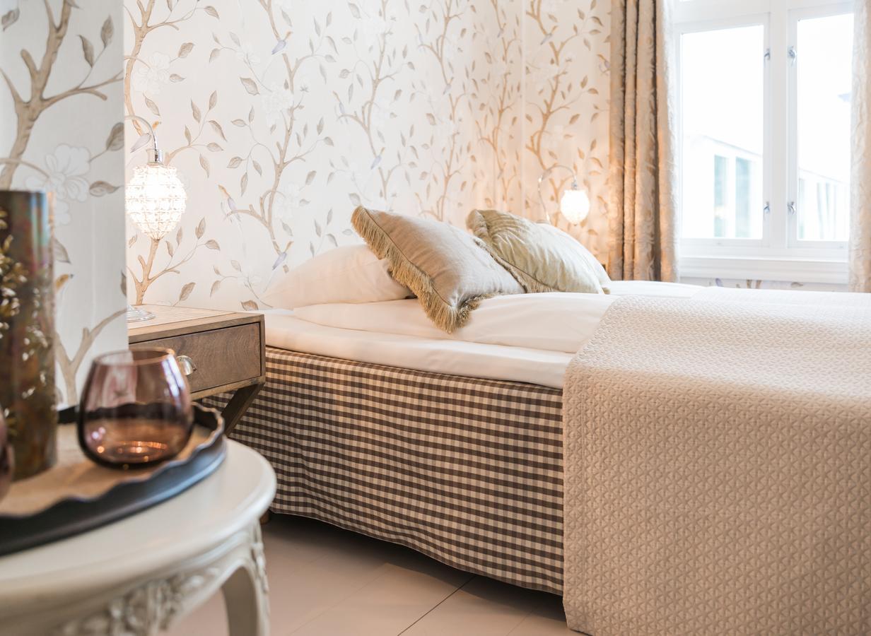 Gloppen Hotell - By Classic Norway Hotels Сандане Экстерьер фото